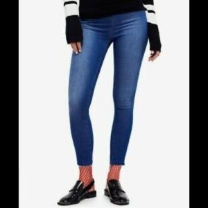 Free People pull on distressed jeans
